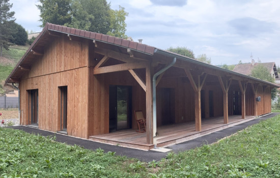 Maison Ossature Bois façon Carbet guyannais